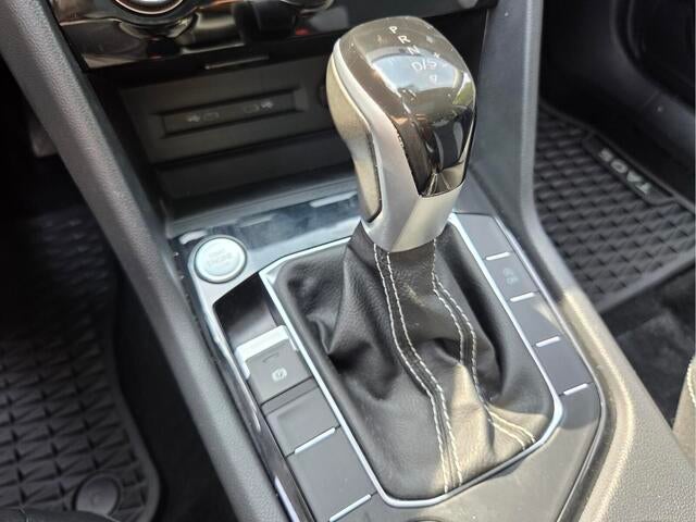 2024 Volkswagen Taos SEL