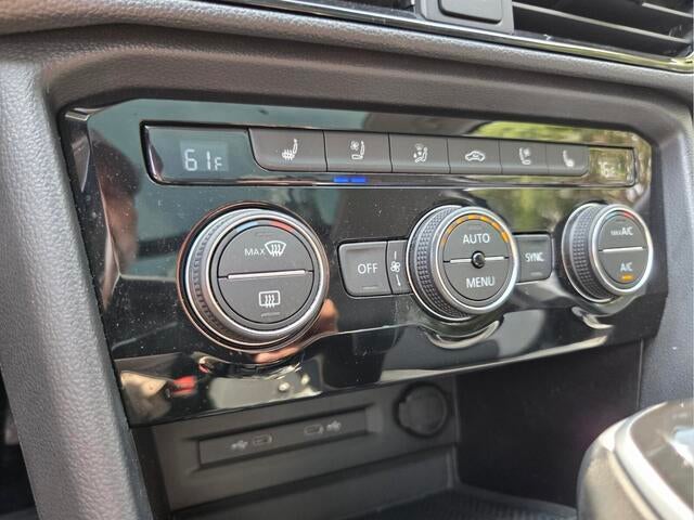 2024 Volkswagen Taos SEL