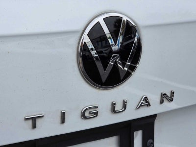 2022 Volkswagen Tiguan SE R-Line Black