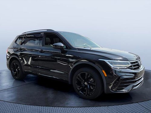 2024 Volkswagen Tiguan SE R-Line Black
