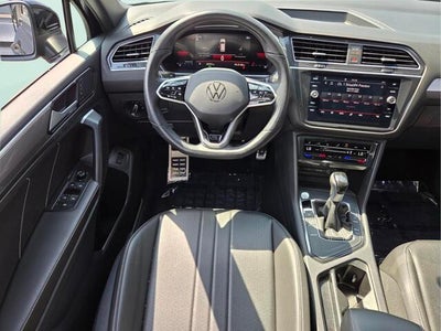 2024 Volkswagen Tiguan SE R-Line Black