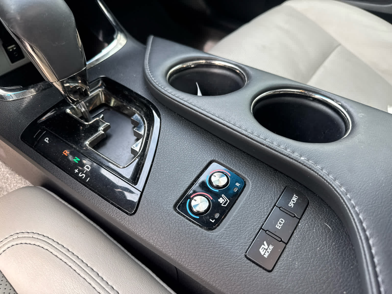 2017 Toyota Avalon Hybrid Limited