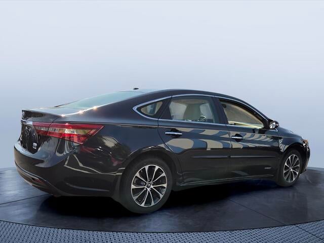 2018 Toyota Avalon Hybrid XLE Premium