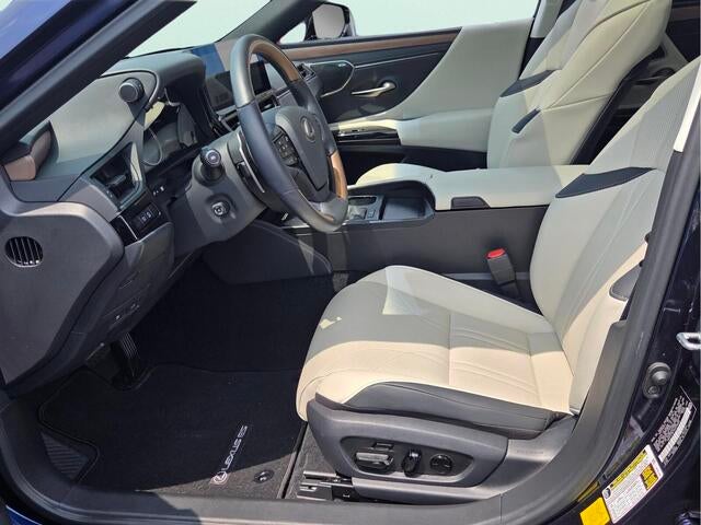 2025 Lexus ES 350 Ultra Luxury