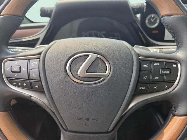 2025 Lexus ES 350 Ultra Luxury