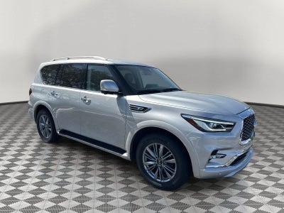 2022 INFINITI QX80 LUXE