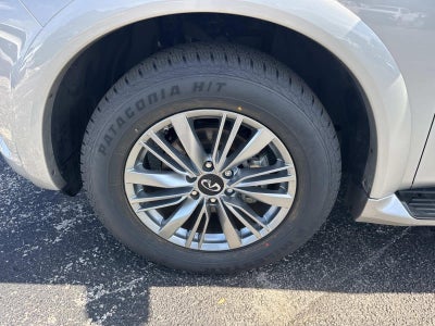 2022 INFINITI QX80 LUXE