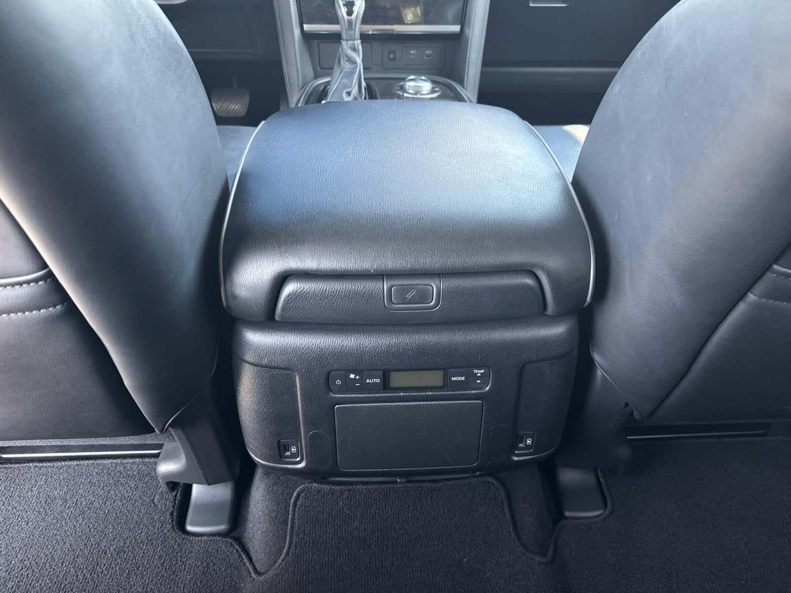 2022 INFINITI QX80 LUXE