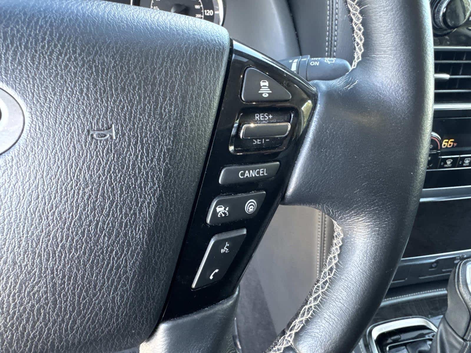 2022 INFINITI QX80 LUXE