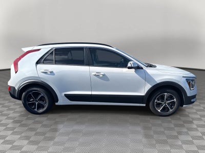 2023 Kia Niro EX