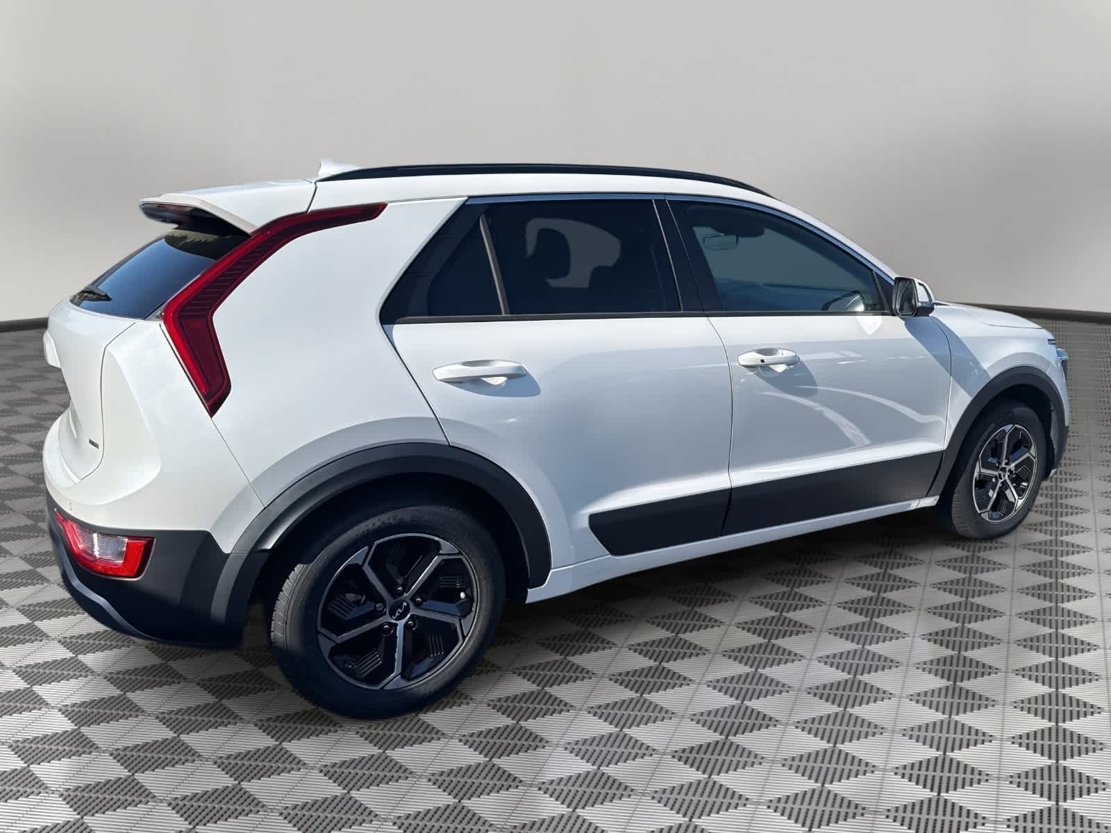 2023 Kia Niro EX
