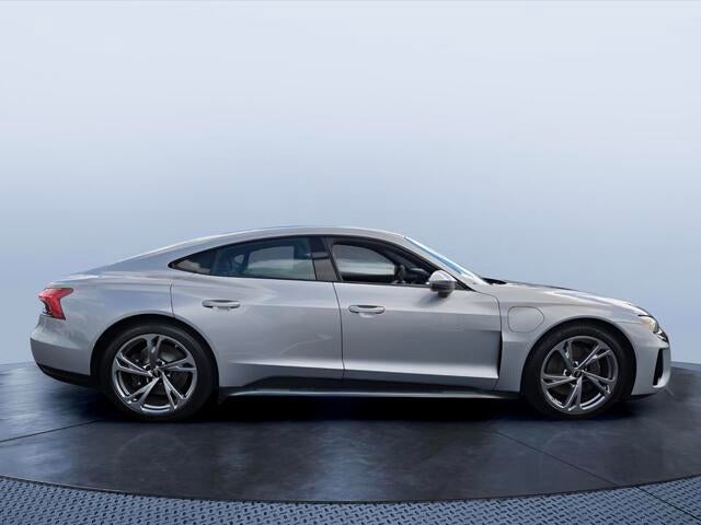 2022 Audi e-tron GT Premium Plus