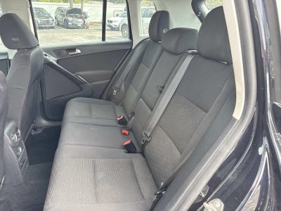 2017 Volkswagen Tiguan Base