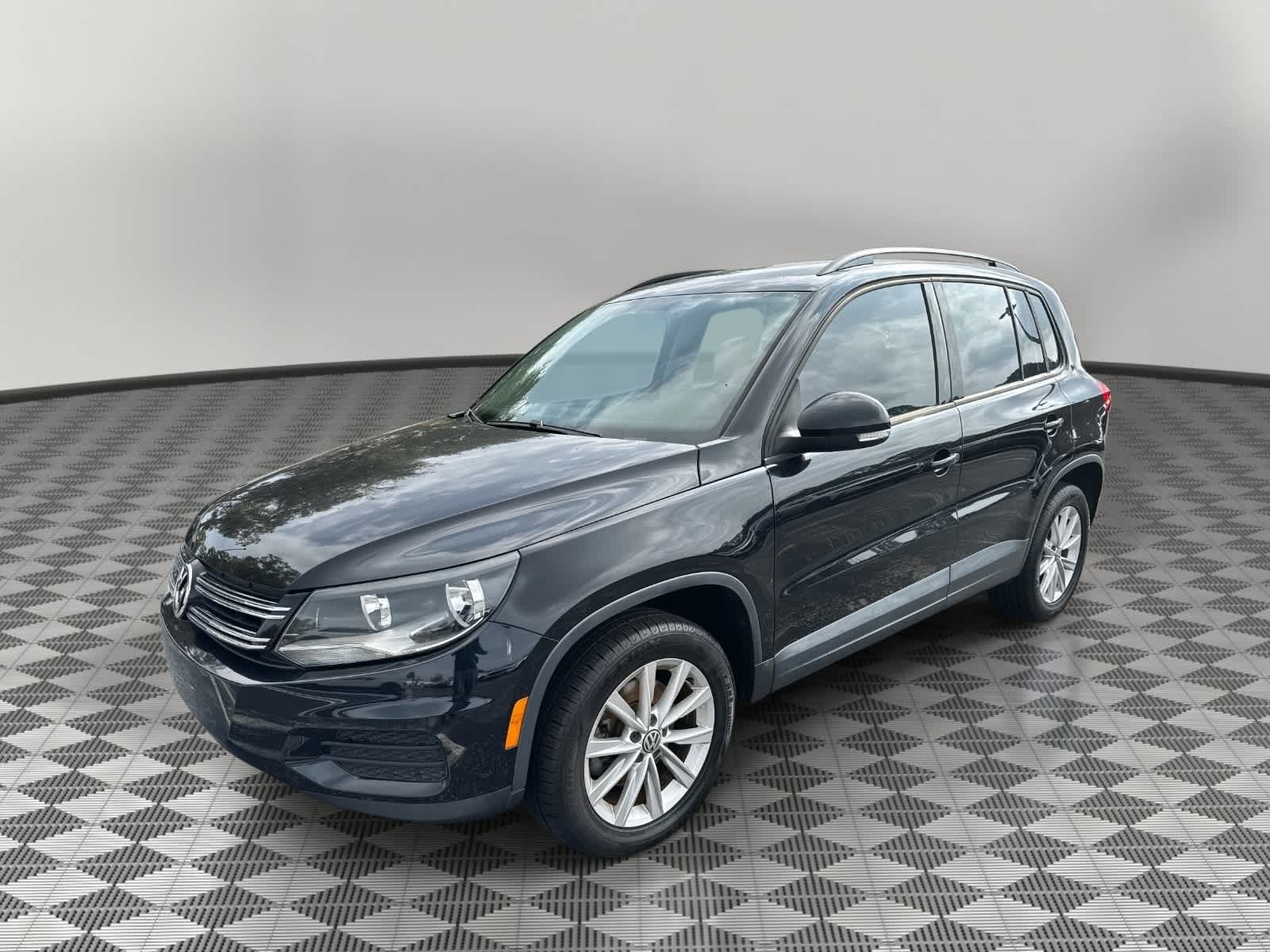 2017 Volkswagen Tiguan Base