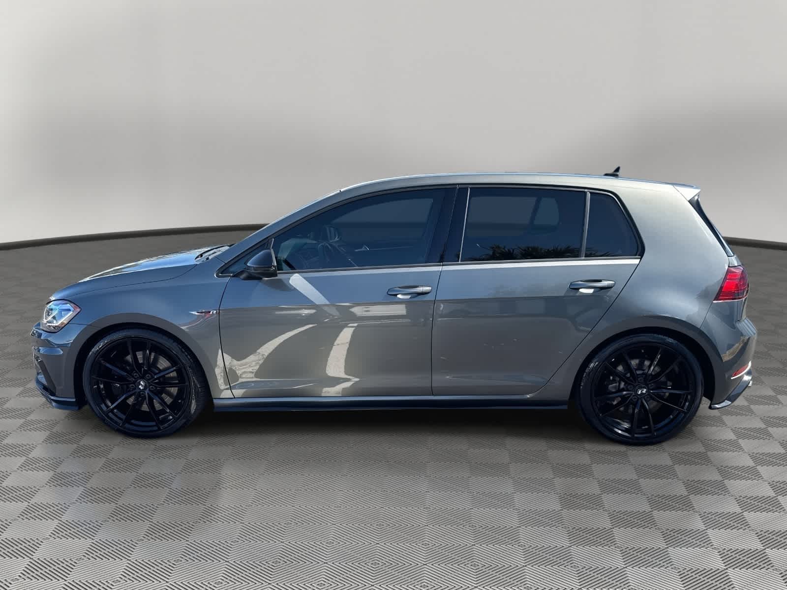 2019 Volkswagen Golf R Base