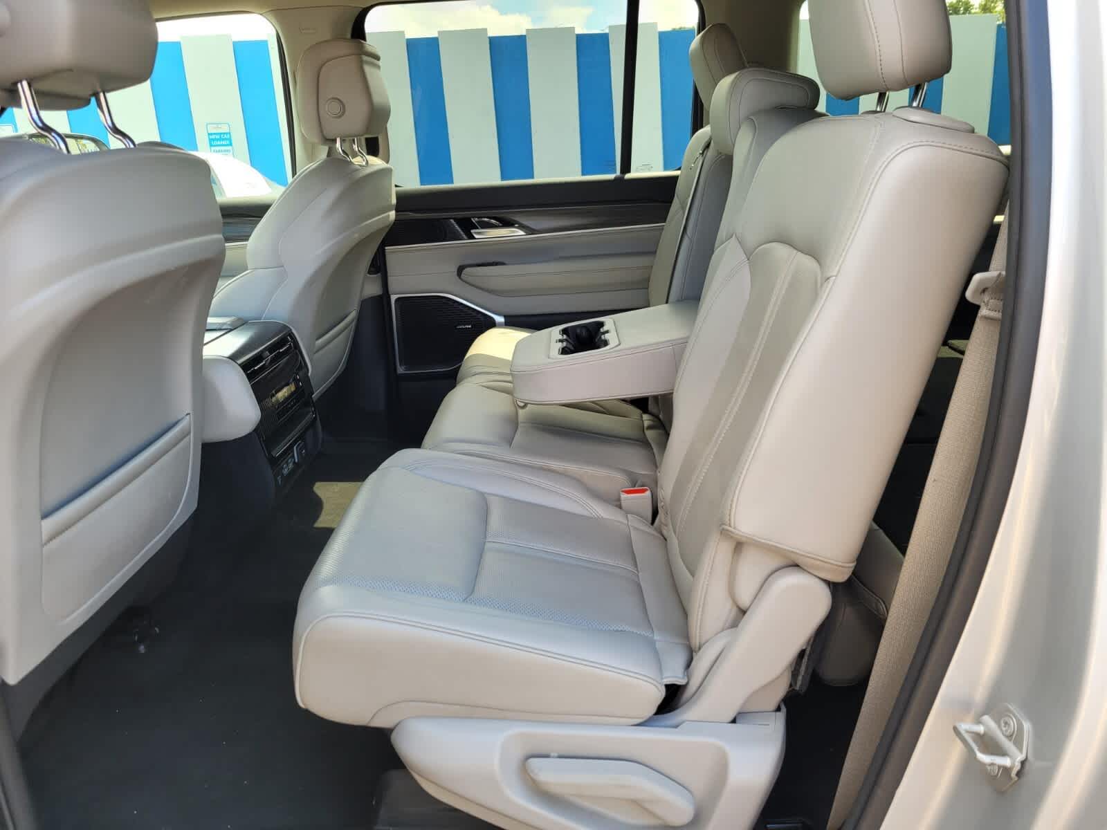 2023 Jeep Wagoneer L Series II