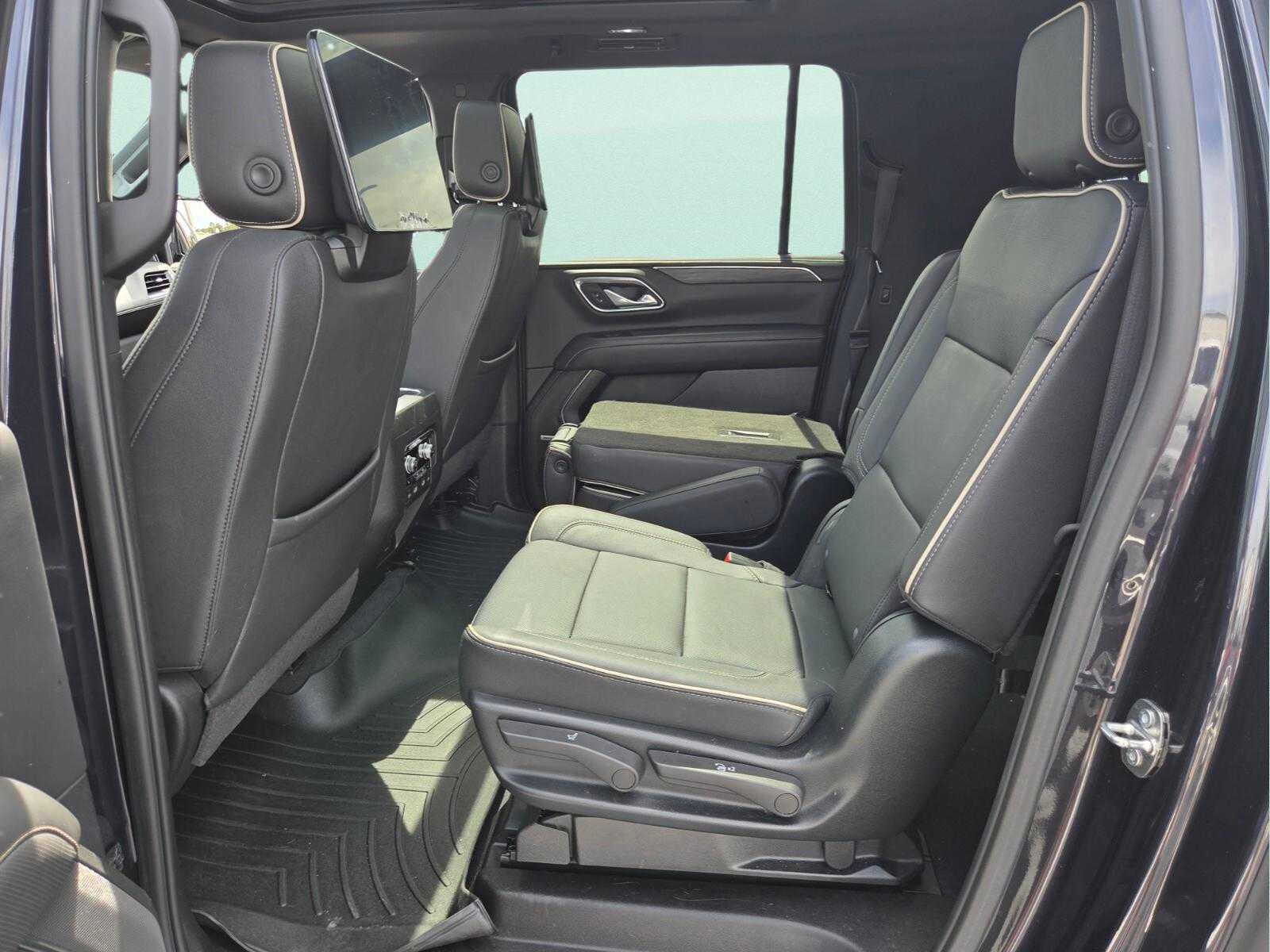 2023 GMC Yukon XL SLT