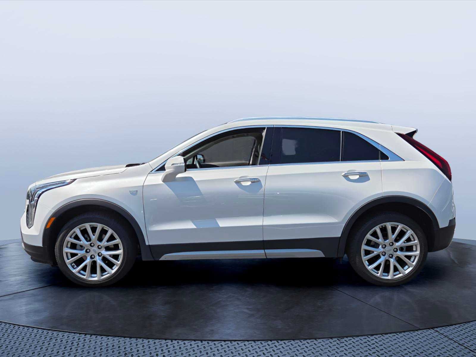 2021 Cadillac XT4 FWD Premium Luxury