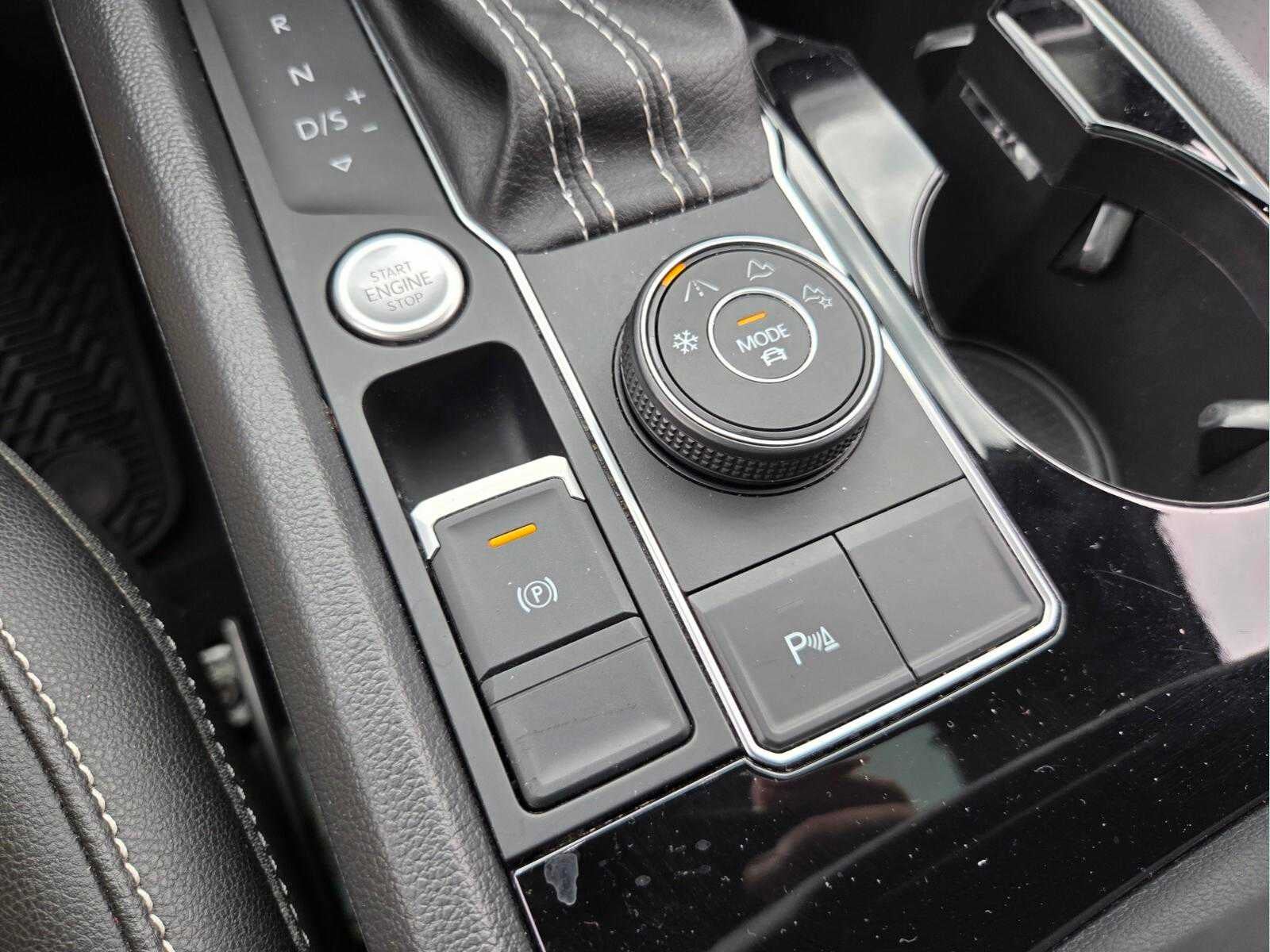 2023 Volkswagen Atlas 3.6L V6 SEL