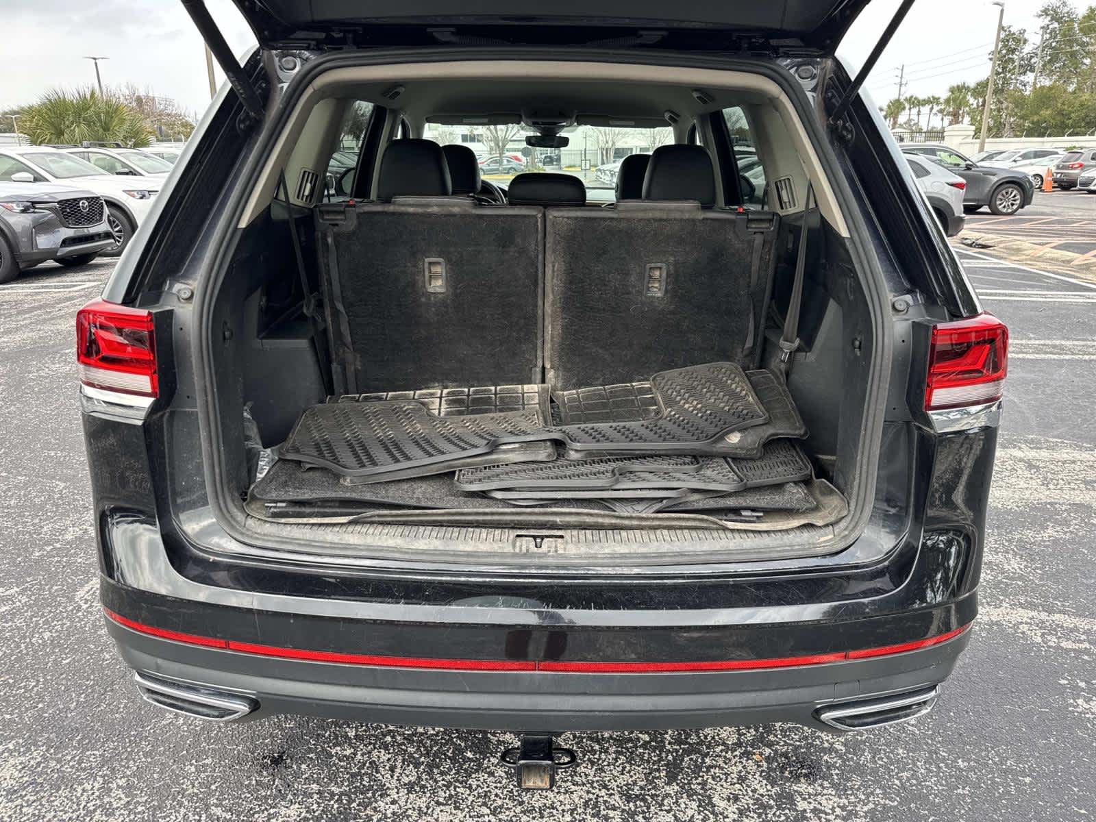 2024 Volkswagen Atlas 2.0T SE