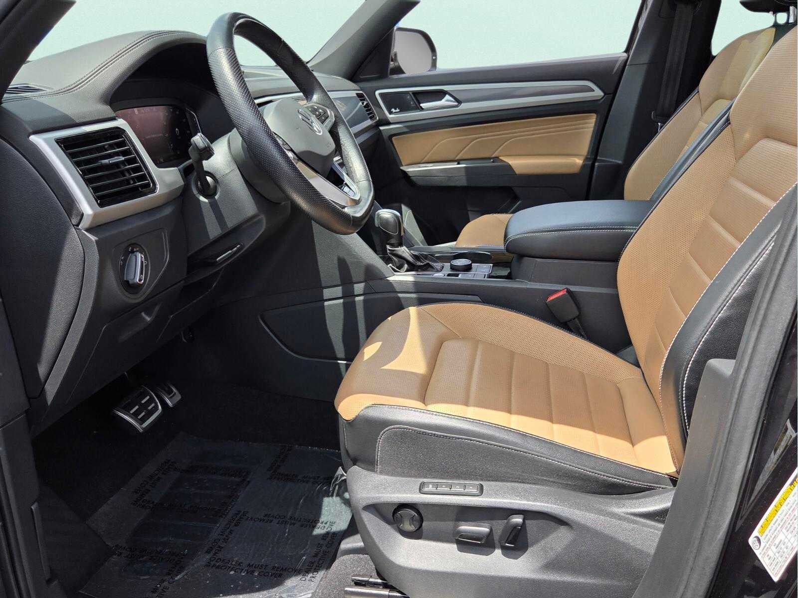 2022 Volkswagen Atlas Cross Sport 3.6L V6 SEL Premium R-Line