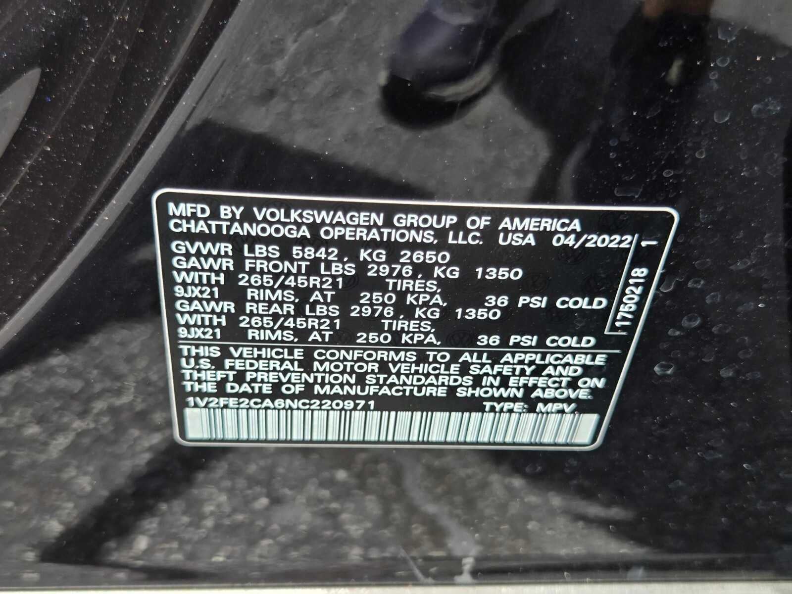 2022 Volkswagen Atlas Cross Sport 3.6L V6 SEL Premium R-Line