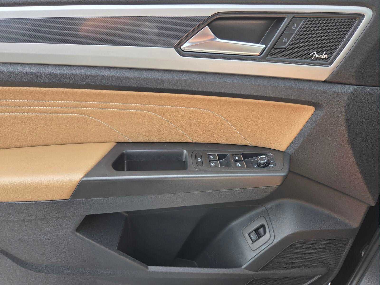 2022 Volkswagen Atlas Cross Sport 3.6L V6 SEL Premium R-Line