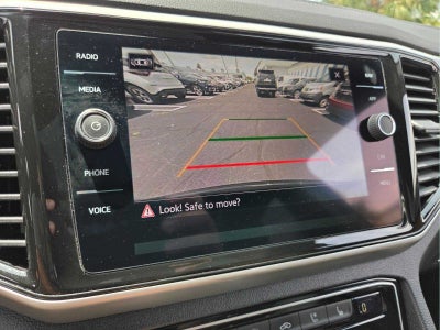 2022 Volkswagen Atlas Cross Sport 3.6L V6 SEL Premium R-Line
