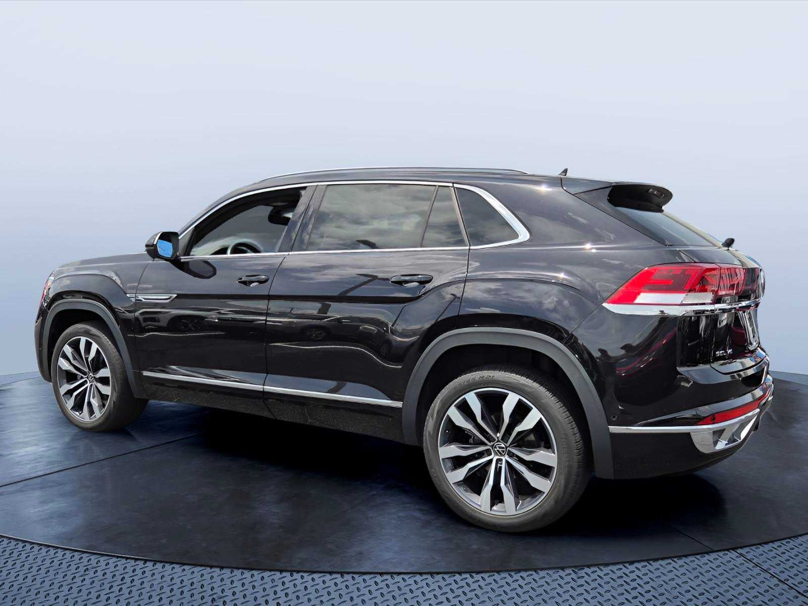 2022 Volkswagen Atlas Cross Sport 3.6L V6 SEL Premium R-Line