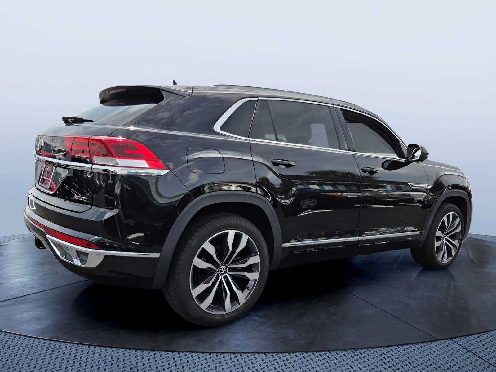 2022 Volkswagen Atlas Cross Sport 3.6L V6 SEL Premium R-Line