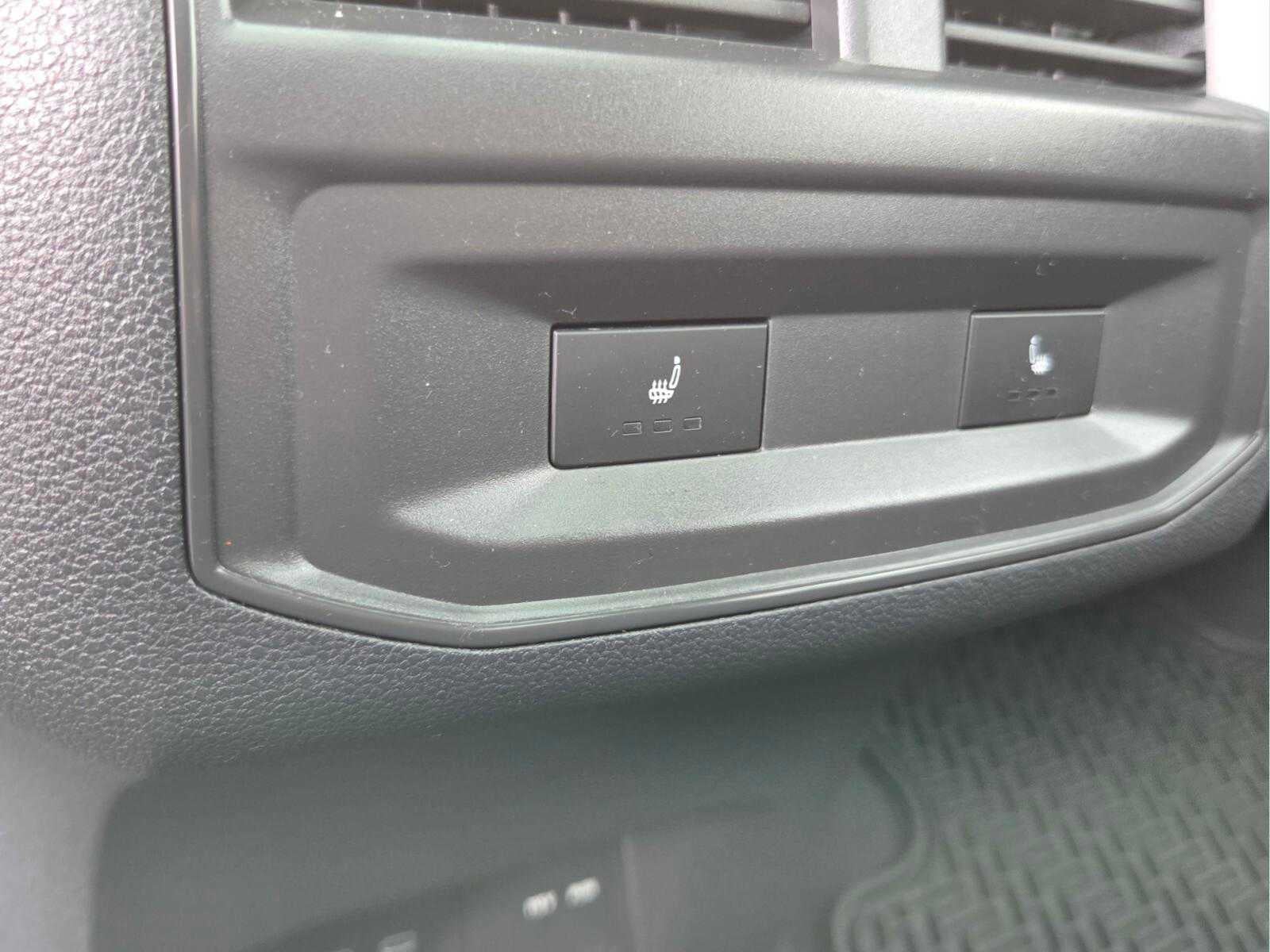 2023 Volkswagen Atlas Cross Sport 3.6L V6 SEL Premium R-Line