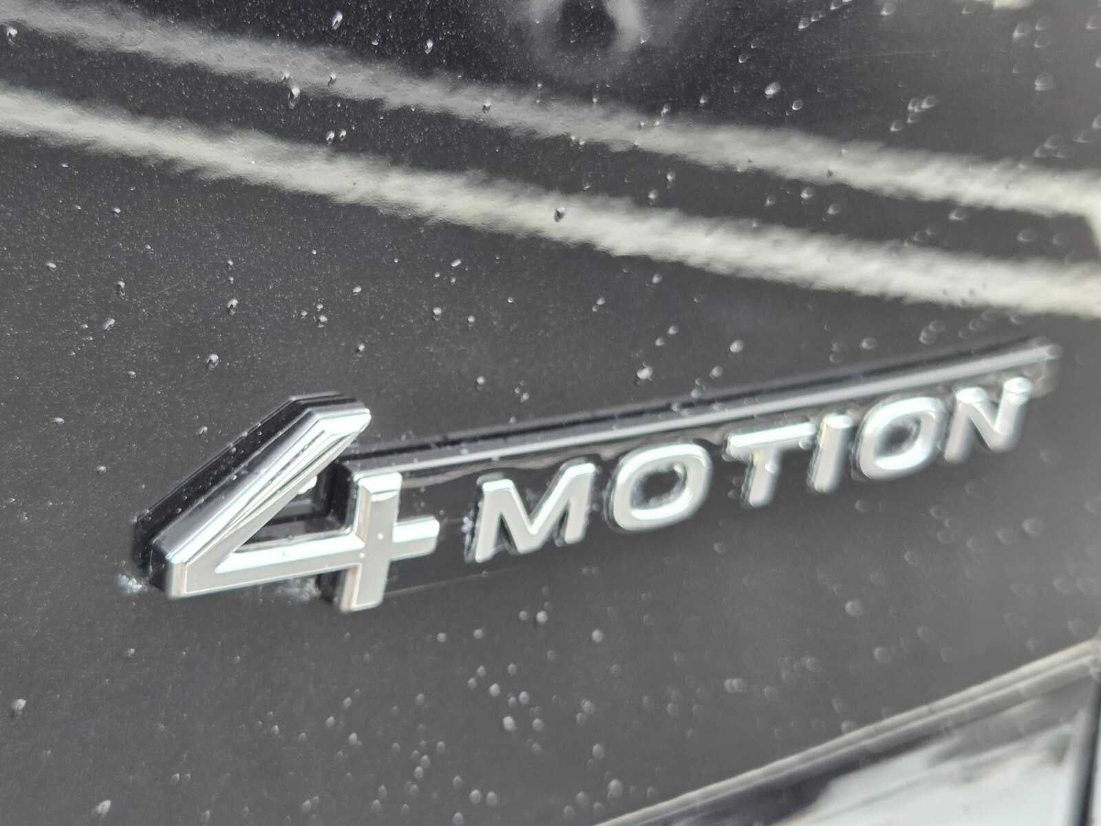 2023 Volkswagen Atlas Cross Sport 3.6L V6 SEL Premium R-Line