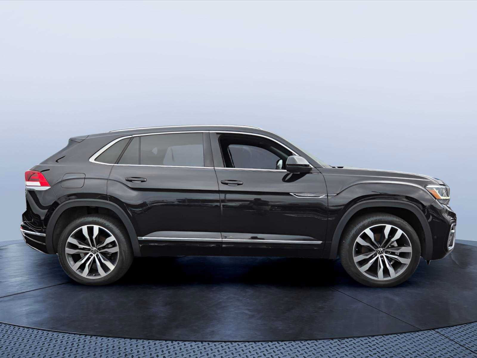 2023 Volkswagen Atlas Cross Sport 3.6L V6 SEL Premium R-Line