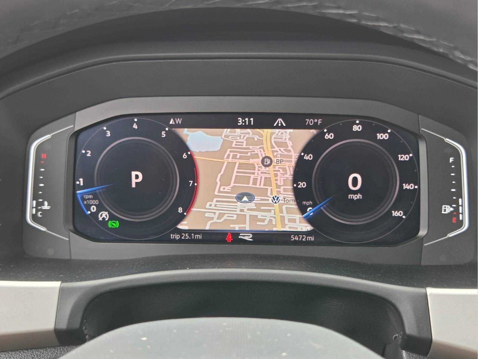 2023 Volkswagen Atlas Cross Sport 3.6L V6 SEL Premium R-Line