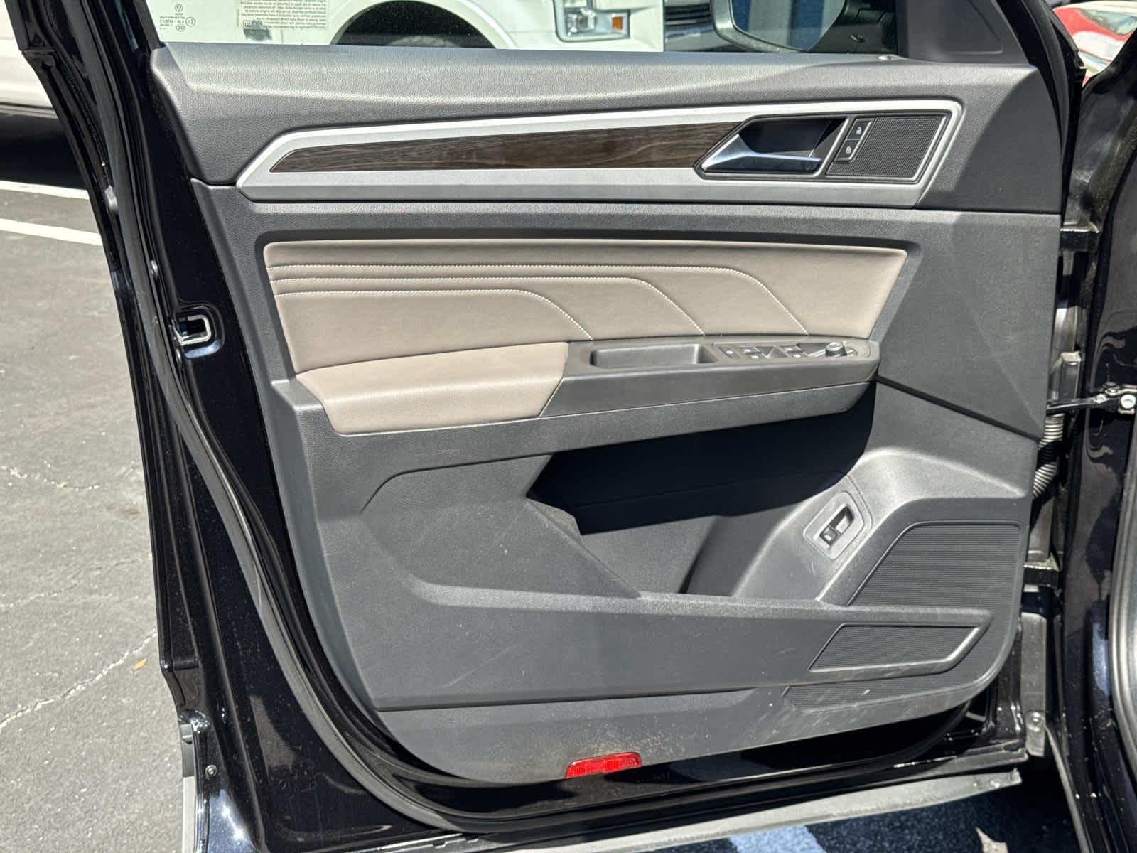 2023 Volkswagen Atlas 2.0T SE w/Technology