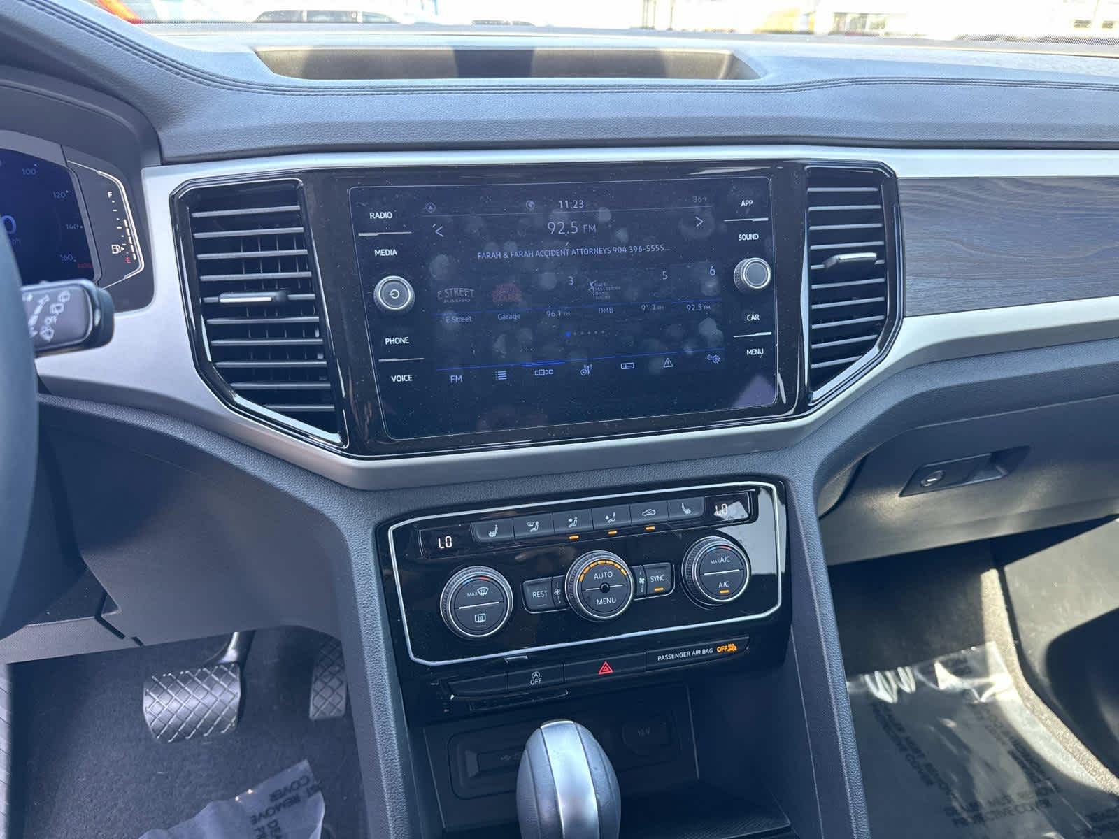 2023 Volkswagen Atlas 2.0T SE w/Technology