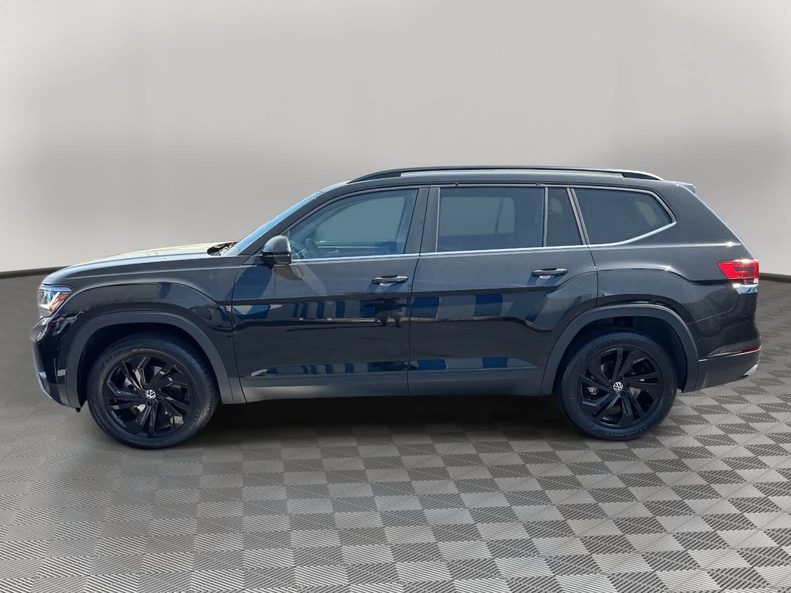 2023 Volkswagen Atlas 2.0T SE w/Technology