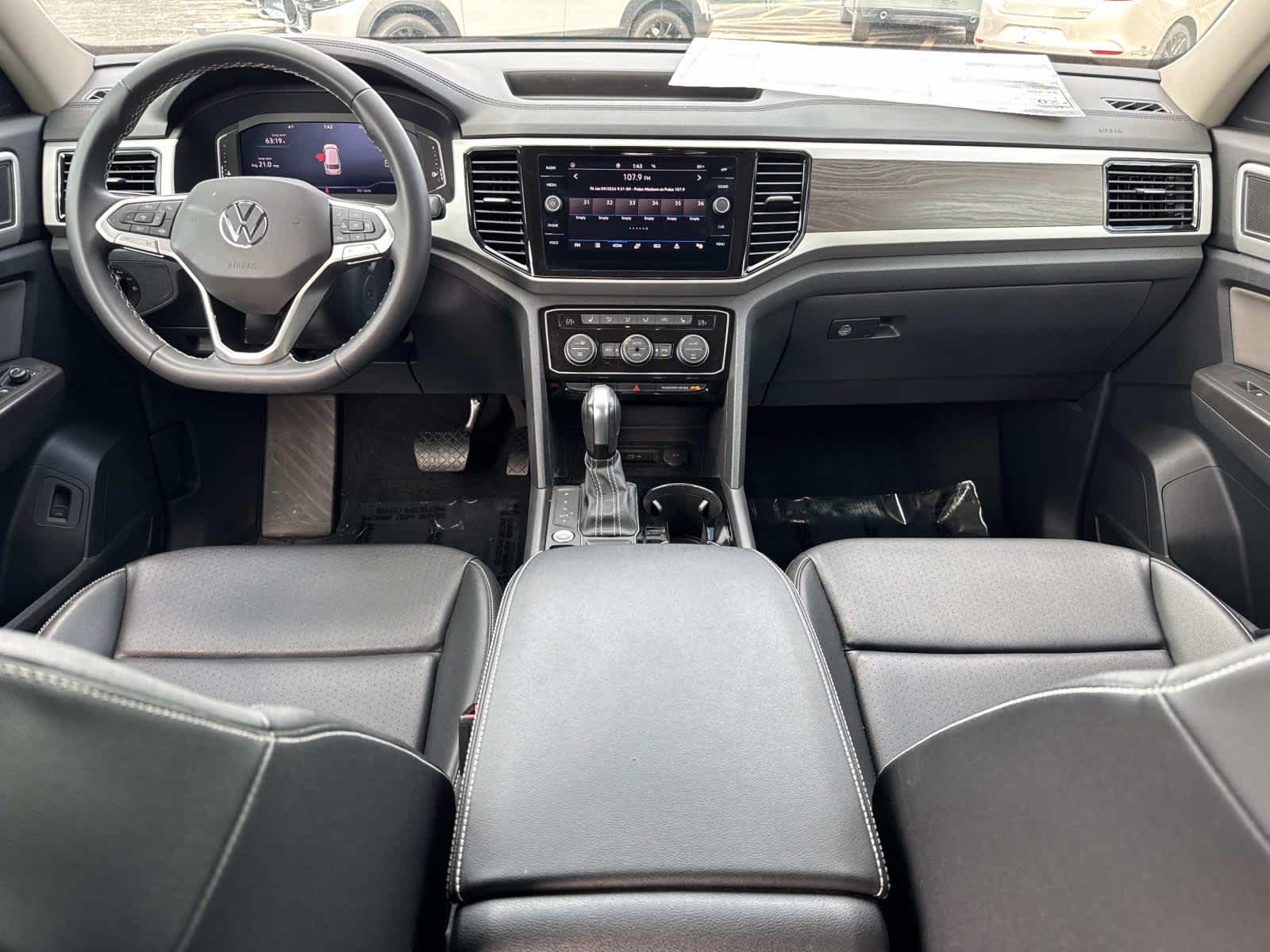 2023 Volkswagen Atlas 3.6L V6 SE w/Technology