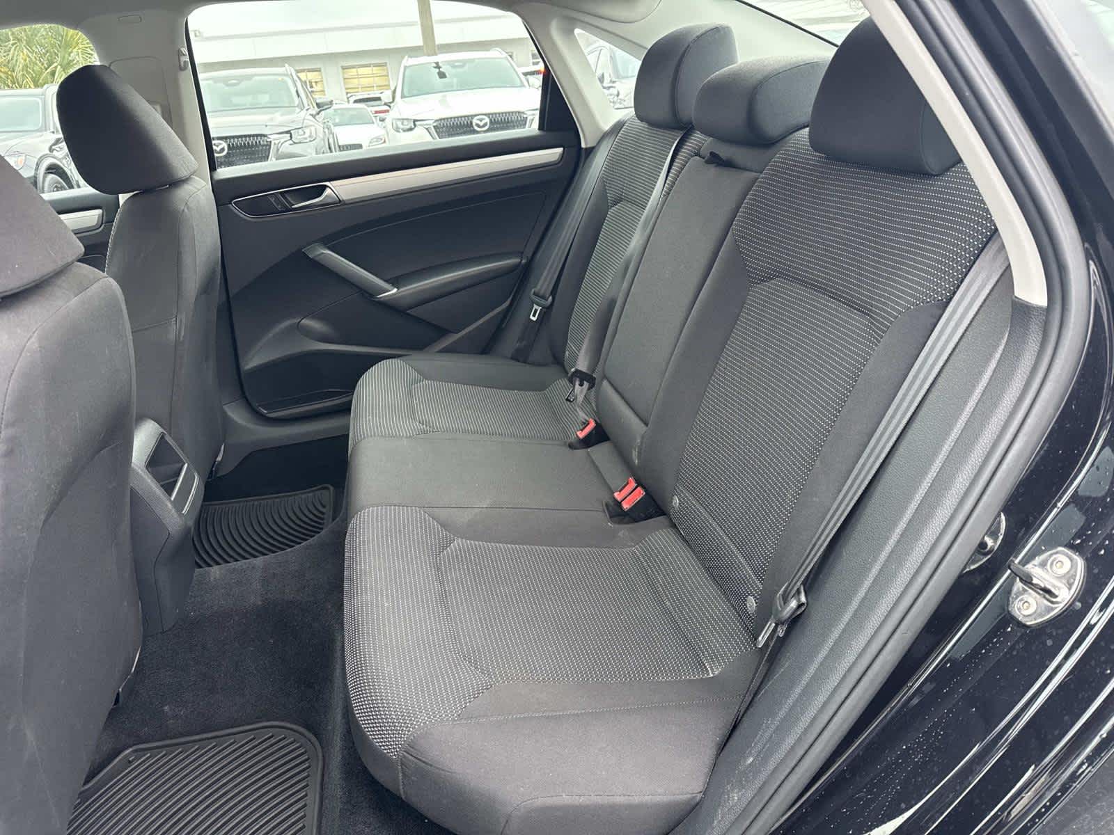 2017 Volkswagen Passat 1.8T S