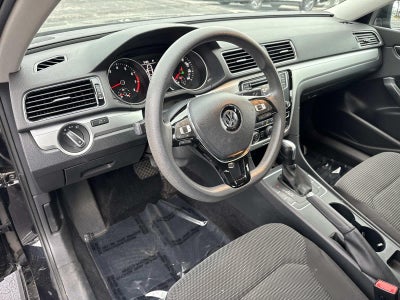 2017 Volkswagen Passat 1.8T S