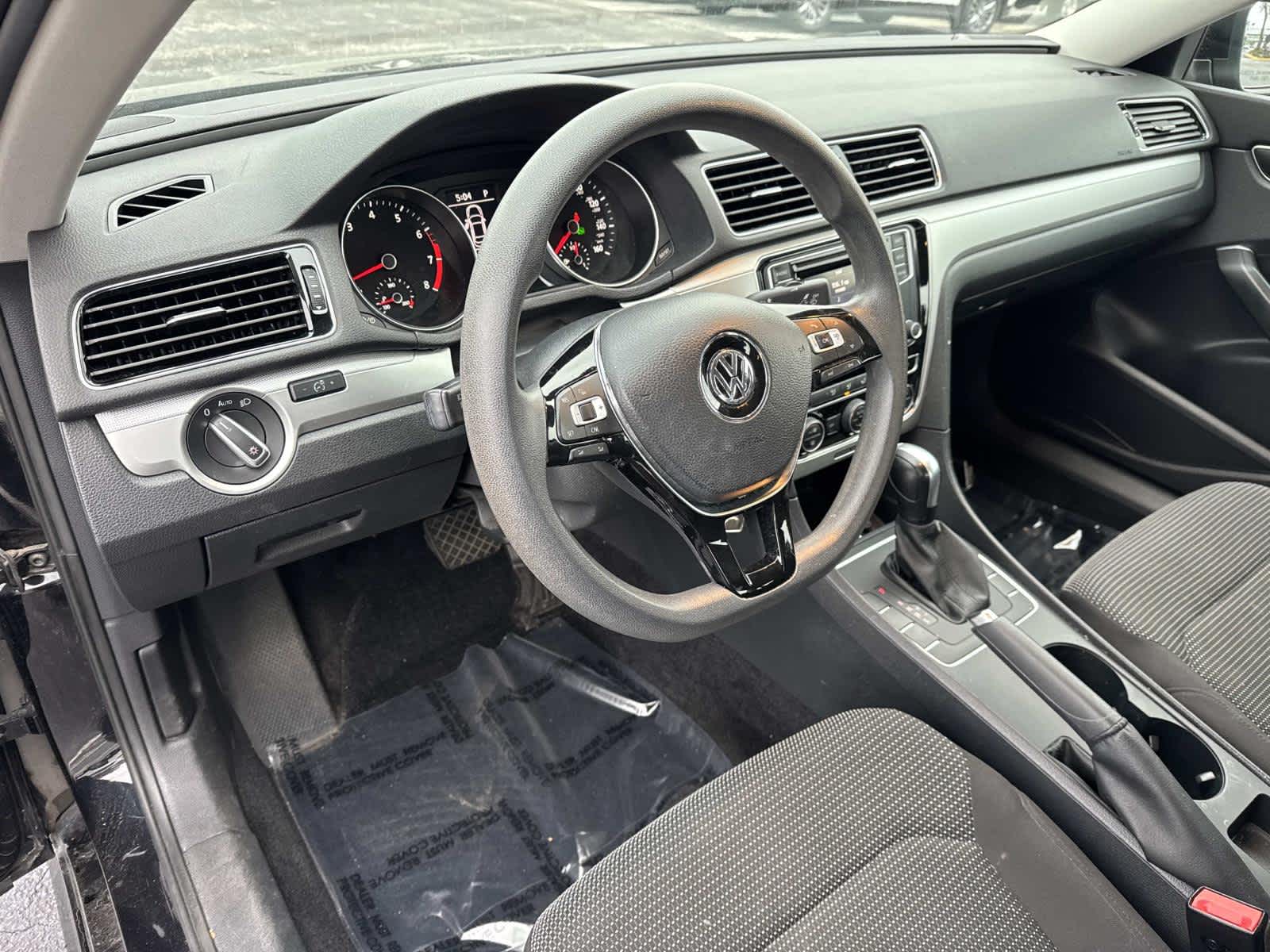 2017 Volkswagen Passat 1.8T S