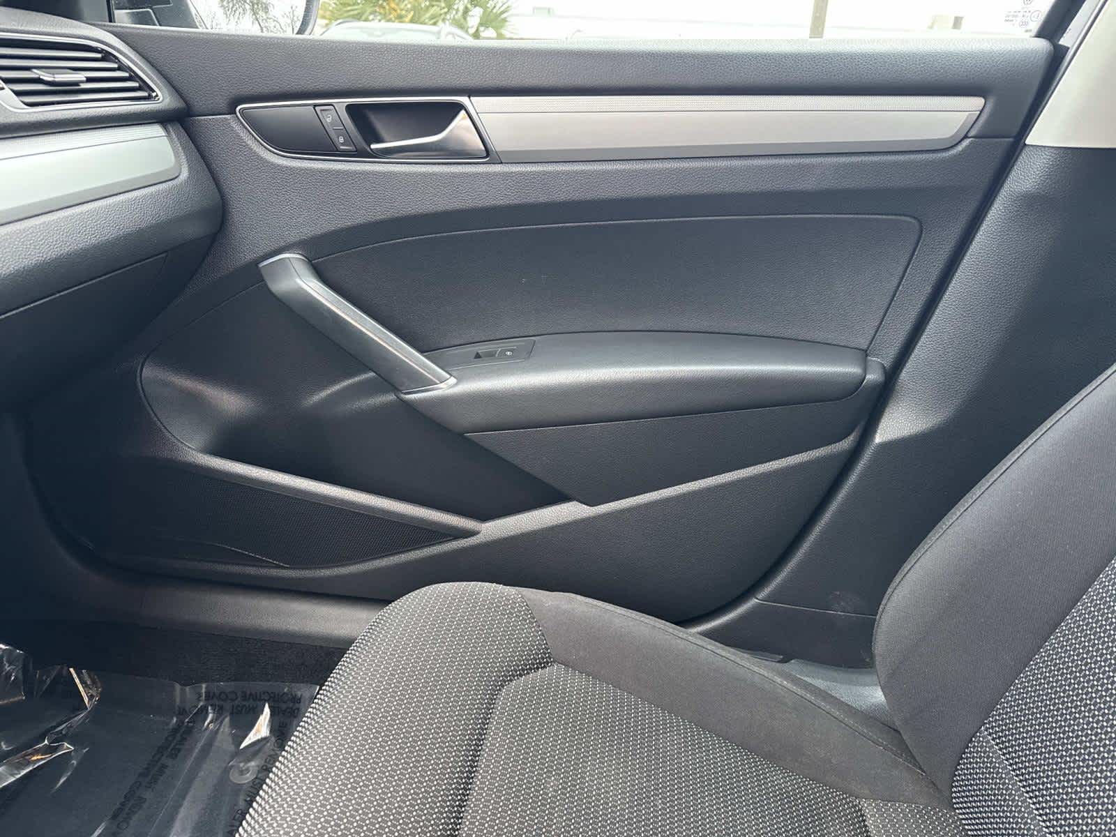 2017 Volkswagen Passat 1.8T S