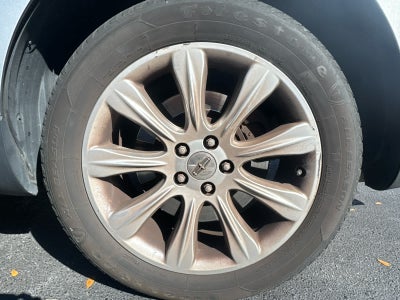 2014 Lincoln MKT Base