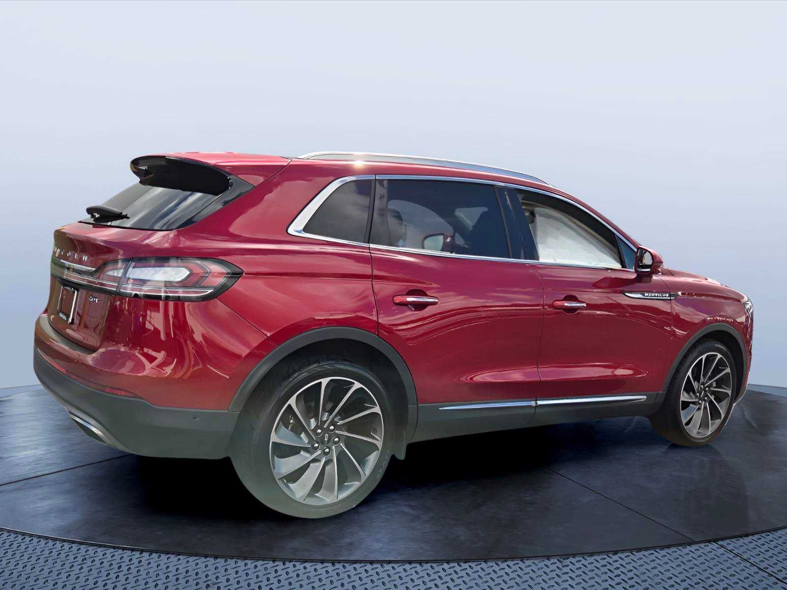 2020 Lincoln Nautilus Reserve