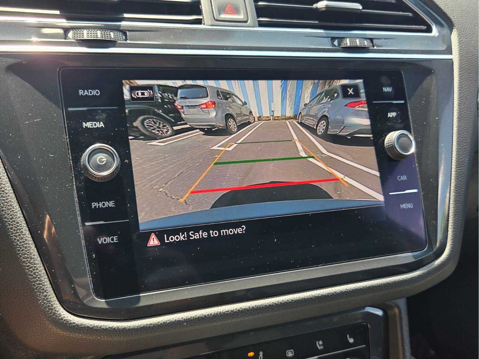 2022 Volkswagen Tiguan SEL R-Line