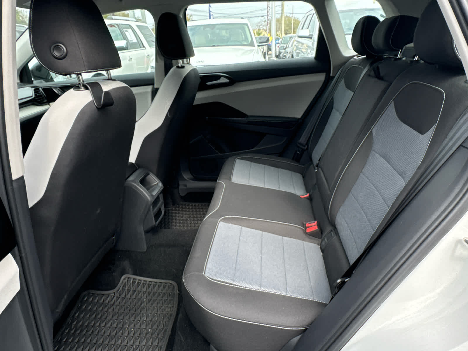 2025 Volkswagen Taos S