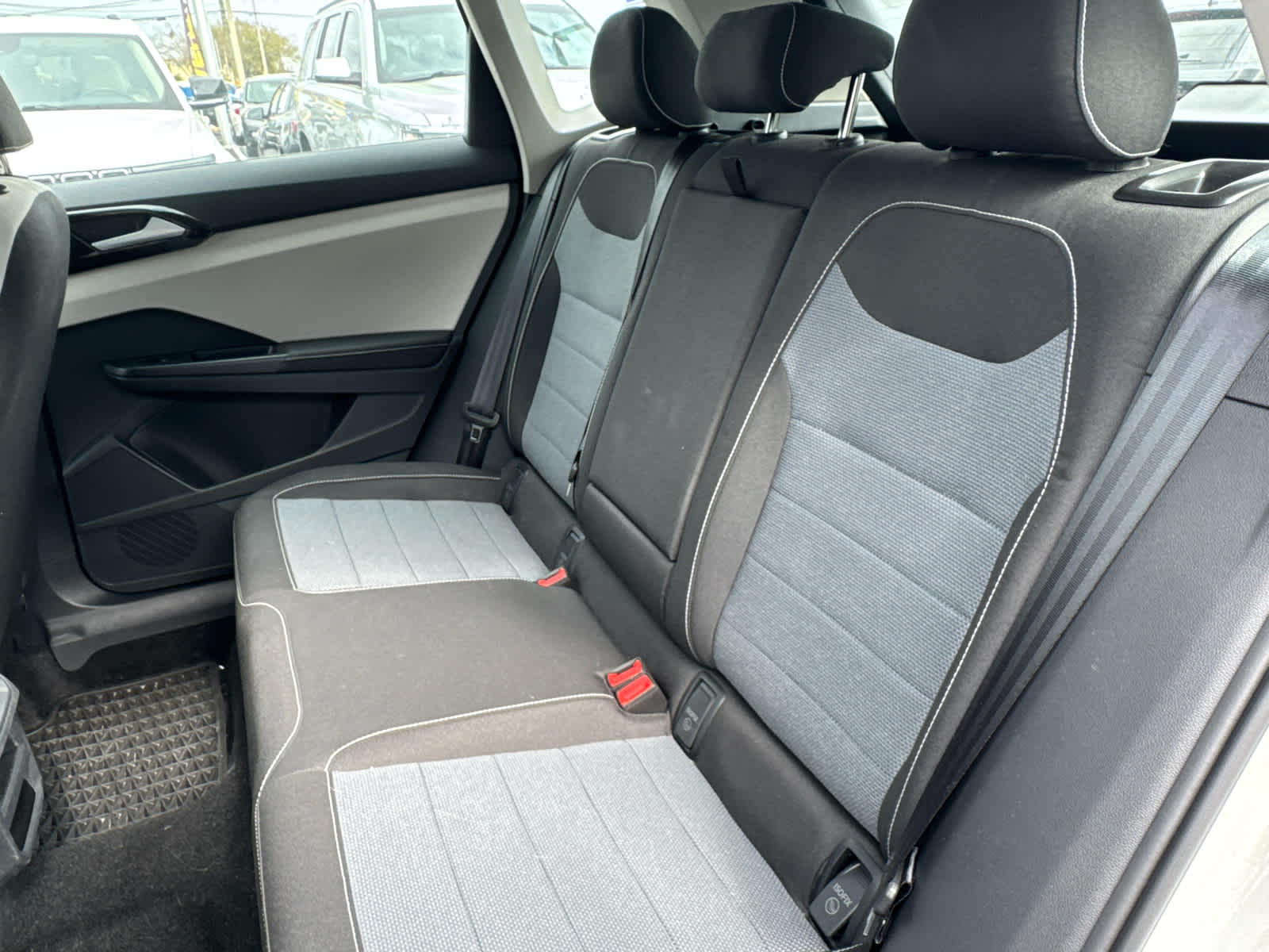 2025 Volkswagen Taos S