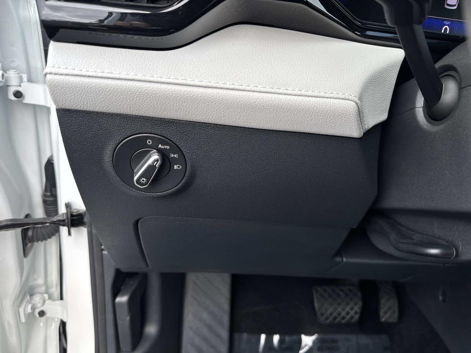 2025 Volkswagen Taos S