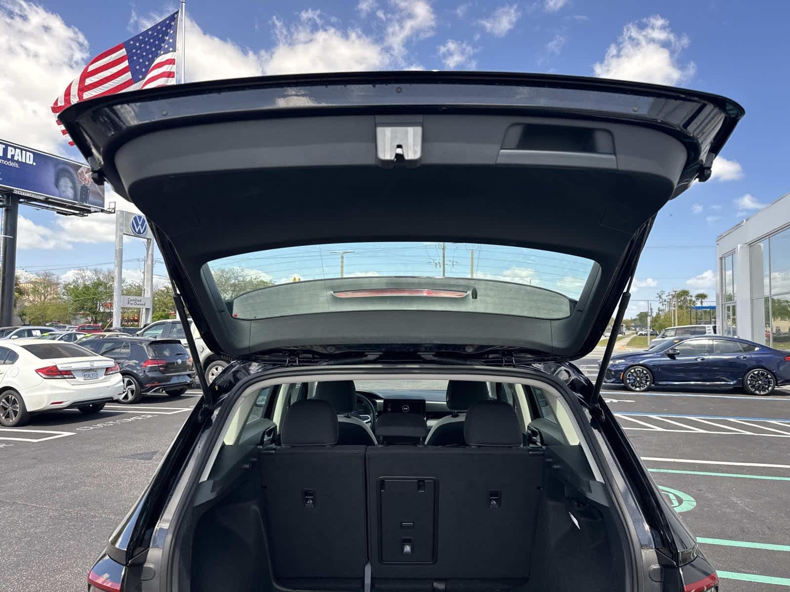 2025 Volkswagen Taos S