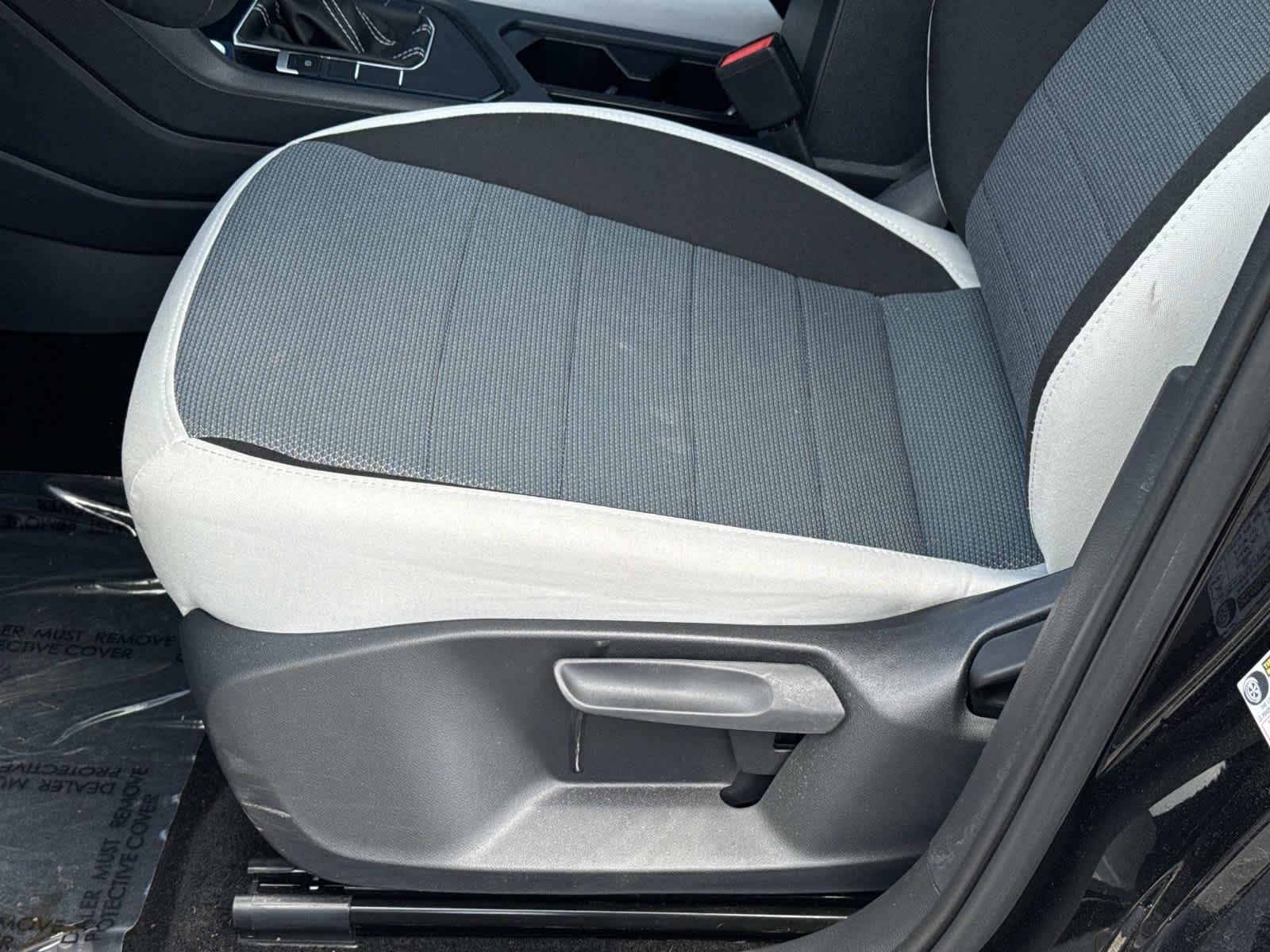 2025 Volkswagen Taos S